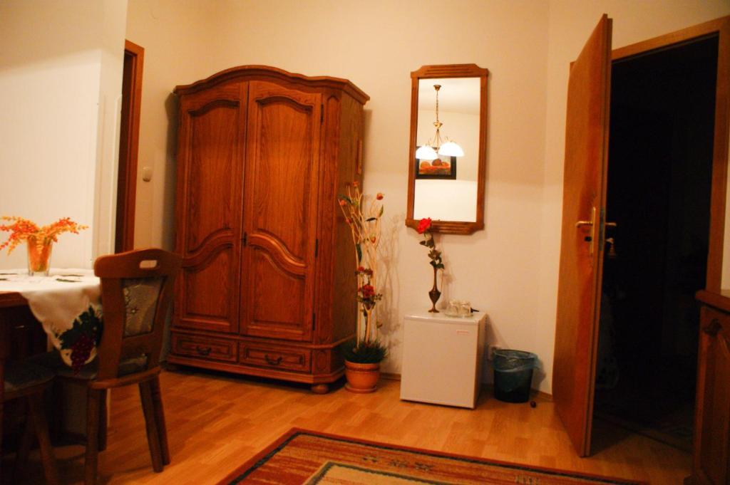 Penzion Rustica - Garni Pezinok Room photo